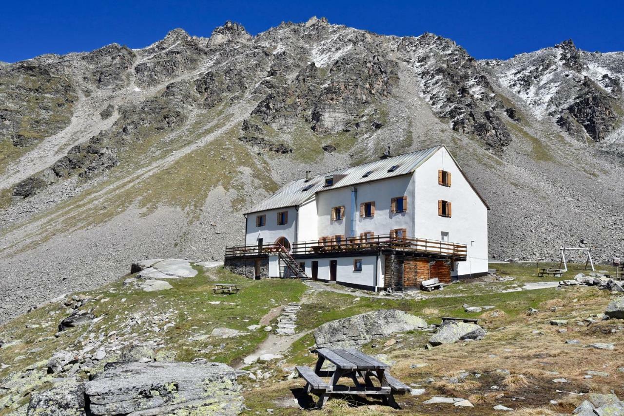 Bed & Breakfast Hostel Nives Solda Exterior photo
